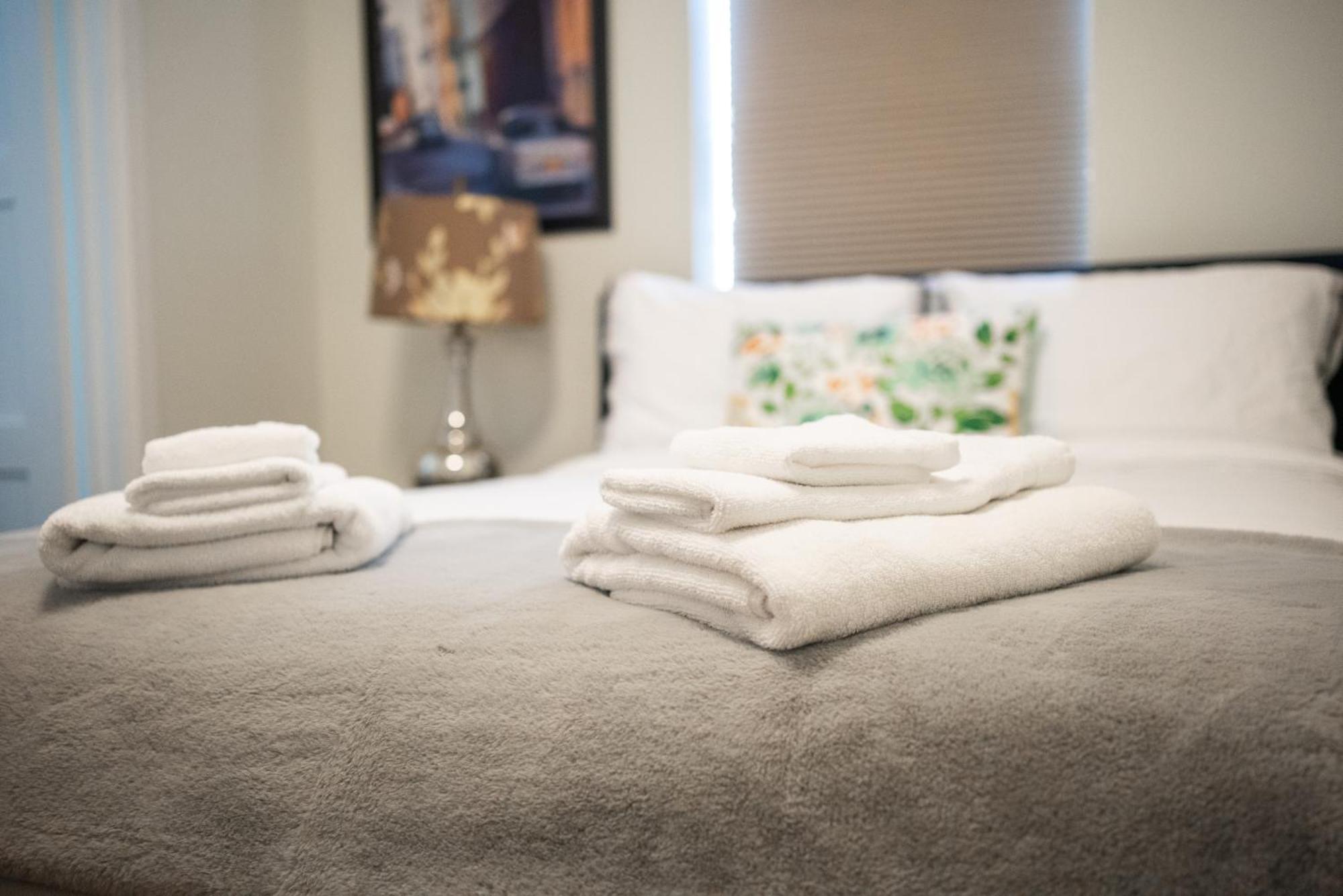 Spacious 3 Bedroom Apartment In Heart Of Niagara Thorold Εξωτερικό φωτογραφία