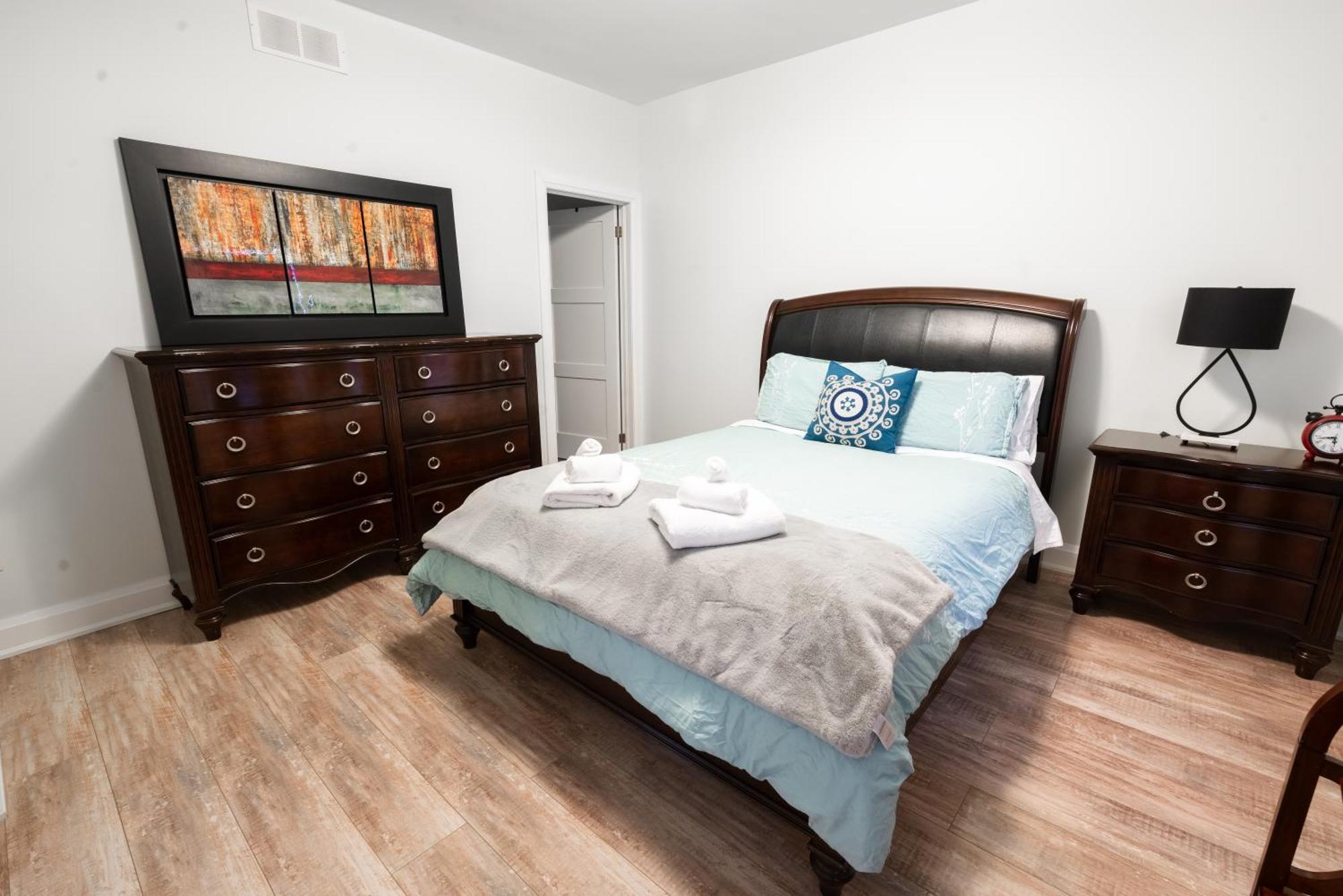 Spacious 3 Bedroom Apartment In Heart Of Niagara Thorold Εξωτερικό φωτογραφία
