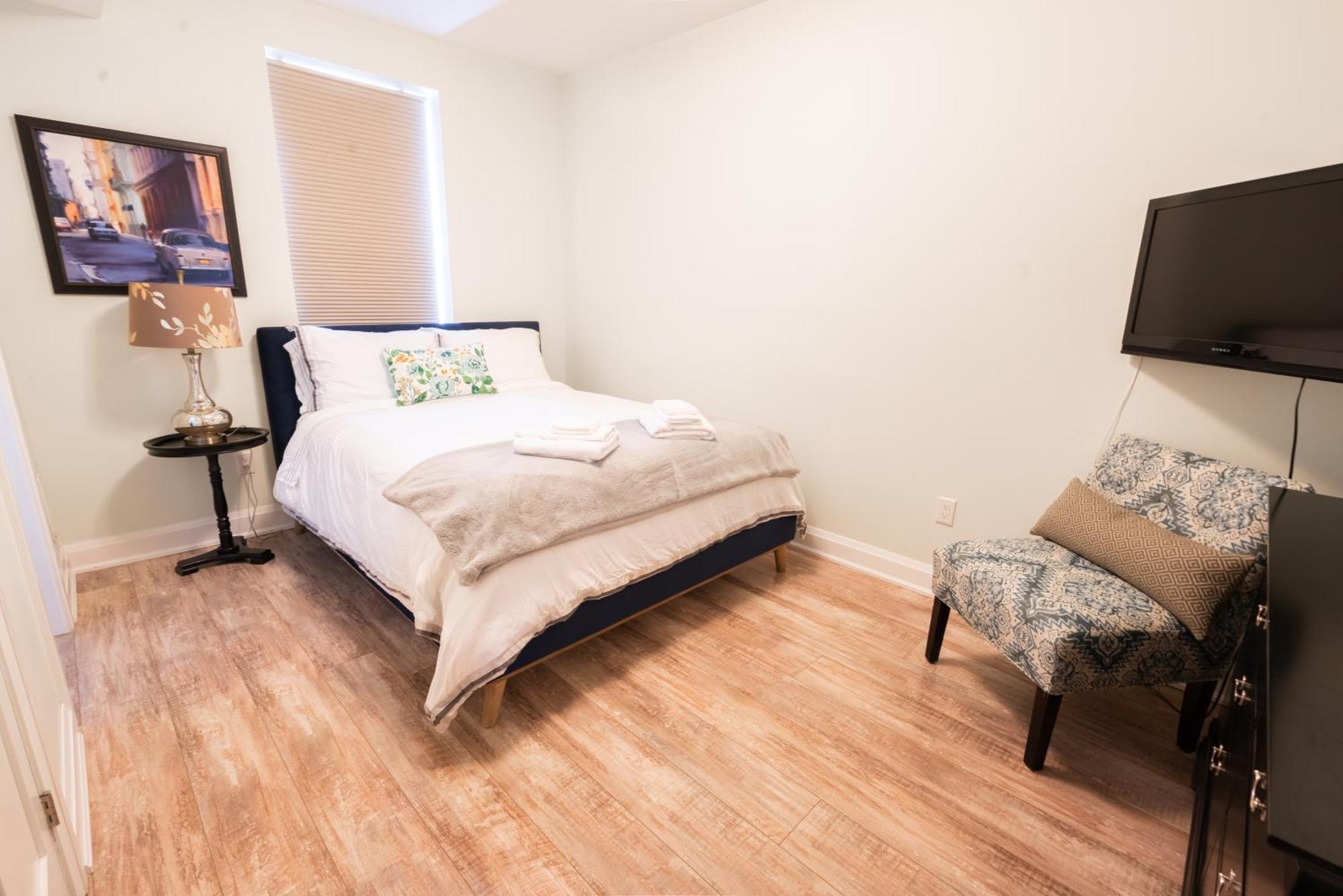 Spacious 3 Bedroom Apartment In Heart Of Niagara Thorold Εξωτερικό φωτογραφία